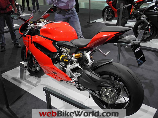 ducati-1199-panigale-left-rear-eicma.jpg