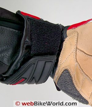 Frank Thomas Rage Gloves - Wrist Strap Closed