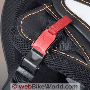 Nexx X60 Ice - Buckle