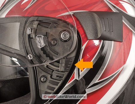 Schuberth R1 - Visor Removal Mechanism