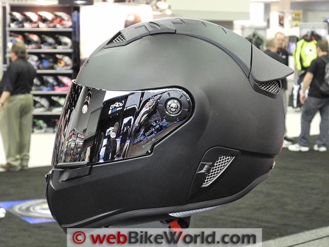 http://www.webbikeworld.com/r2/motorcycle-helmet/schuberth-s2/schberth-sr1-helmet-side-view.jpg