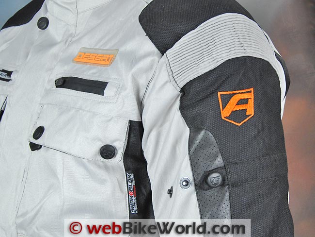 Akito Desert Jacket Shoulder