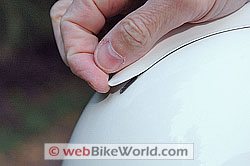 M2R motorcycle helmet - top vent extractor