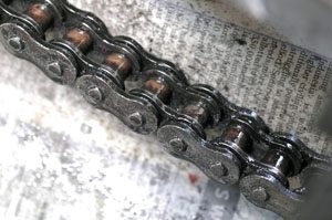 Chain after cleaning with kerosene and using a Grunge Brush