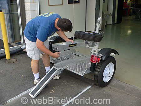 Assembling the Rocket Folding Motorcycle Trailer