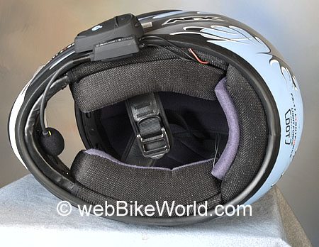 Motorcycle Bluetooth Intercom Installed in Helmet