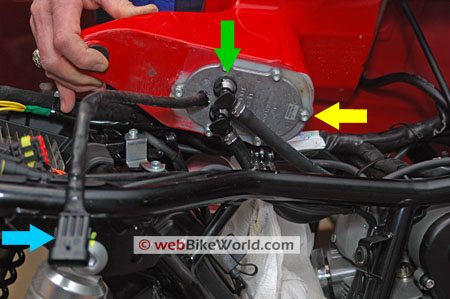 Ducati GT1000 fuel tank removal