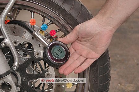 Accutire Gauge - Roadgear Ultra Hi-Tec Digital Tire Pressure Gauge - Taking Tire Pressure