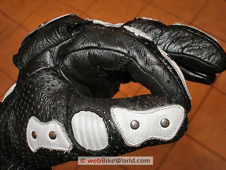 Teknic Road Iron Gloves - Finger Close-Up