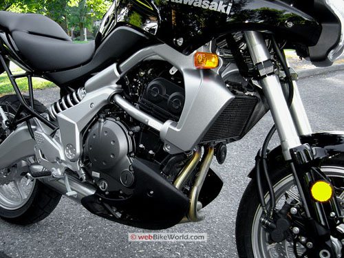 Kawasaki Versys - Engine and Right Quarter View