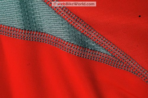 Under Armour HeatGear Metal T-shirt - Close-up