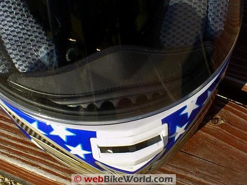 Shark RSX - Chin Vent, Open
