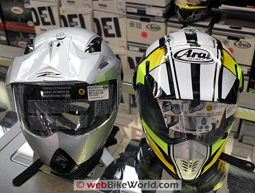 Zeus ZS-2100 B Helmet (left); Arai XD3 (right)