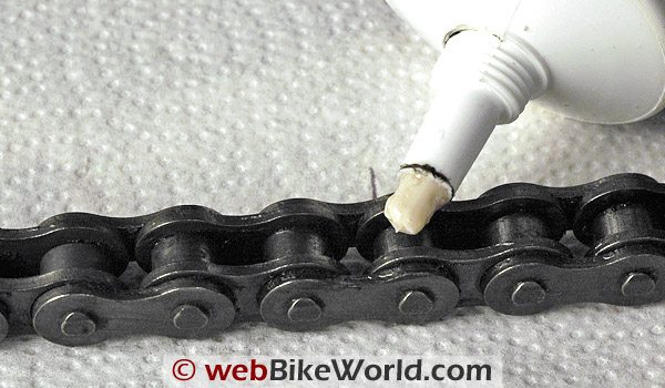 Elf Moto Chain Paste