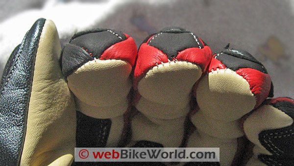 BMG Rapido Gloves - Fingertip Stitching