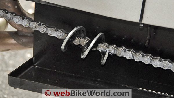 Tirox Chain Cleaner - Brush on Chain