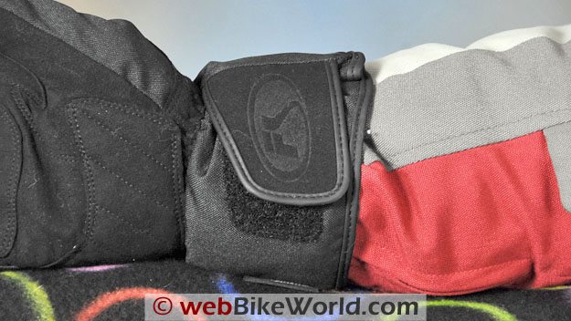 Fieldsheer Aqua Sport Gloves - Gauntlet