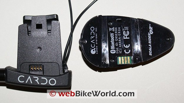 Cardo Scala Rider Q2 MultiSet Motorcycle Bluetooth Intercom System - Mounting