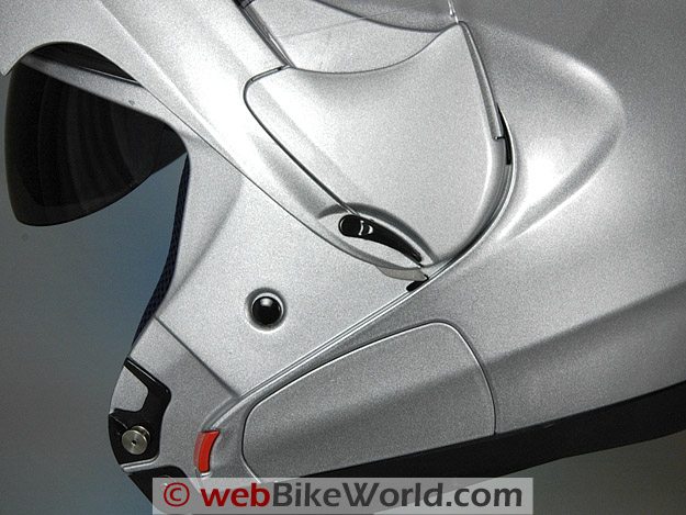 Suomy D20 helmet visor locking mechanism