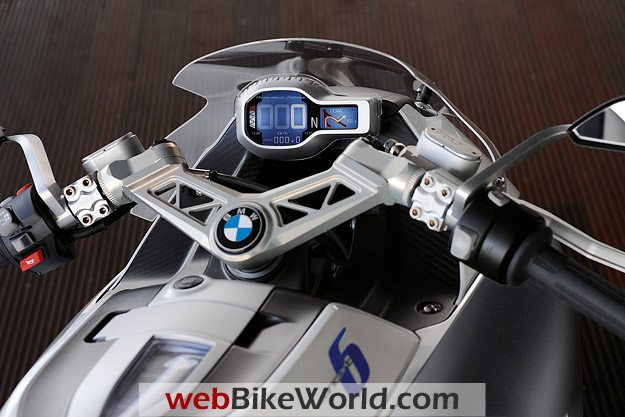 BMW Motorrad Concept 6 - Instruments and Dashboard