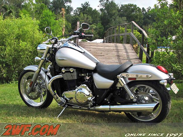 2010 Triumph Thunderbird - Left Side