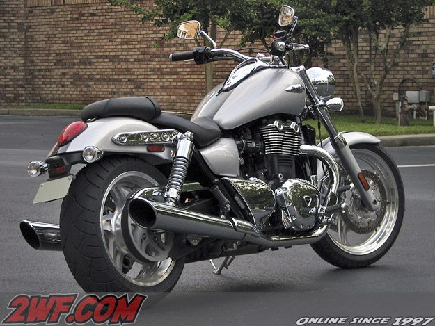 2010 Triumph Thunderbird - Right Rear