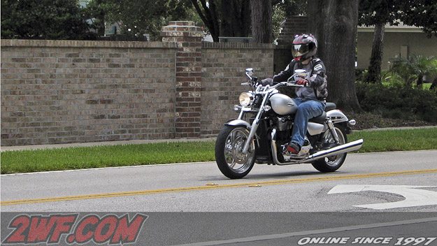 2010 Triumph Thunderbird - Rider