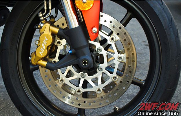 Triumph Street Triple R - Brakes