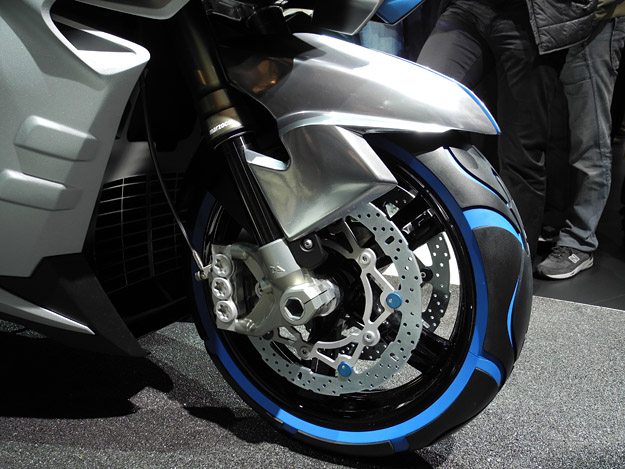 BMW Concept C Front Tire