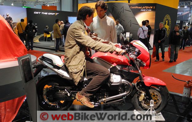 Moto Guzzi Sport 8V - Rider