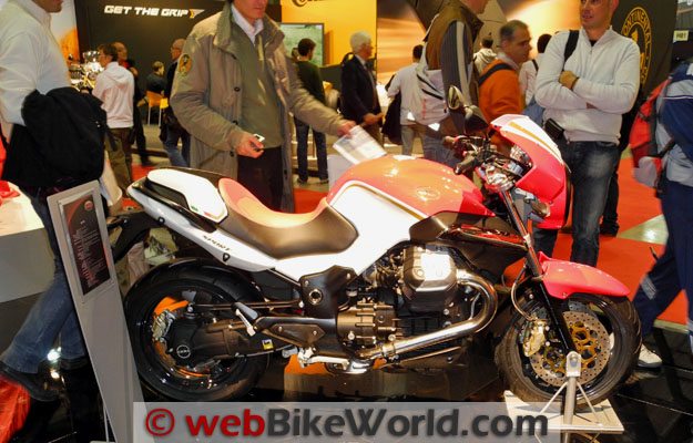 Moto Guzzi Sport 8V Right