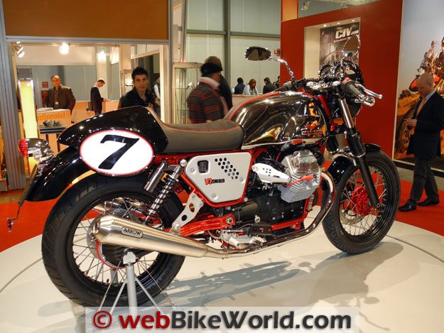 Moto Guzzi V7 Cafe Racer Right Side