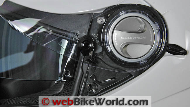 Scorpion EXO-500 Visor Release Mechanism