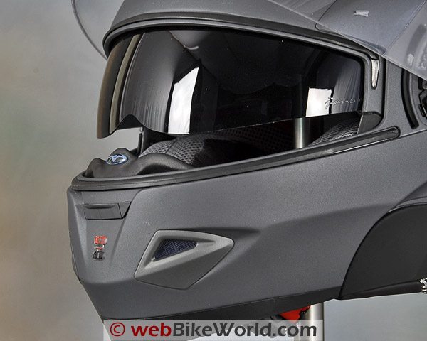 Vemar Jiano Helmet - Internal Sun Shade and Chin Vent