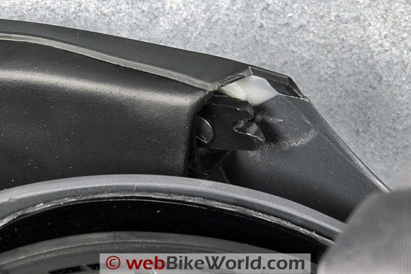 Vemar Jiano Helmet - Visor Latch