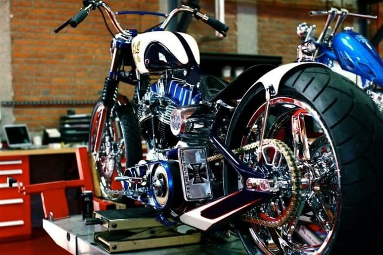 S&S CFLII built by West Coast Choppers - WCC of U.S.A.
