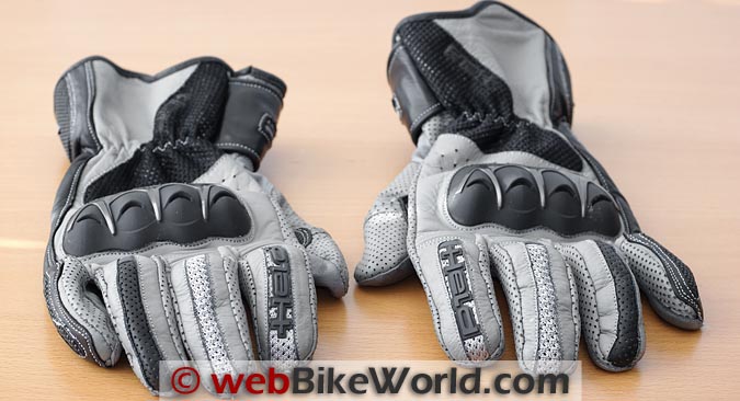 Held Air Stream Gloves