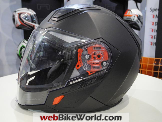 Nexx X40 Side View