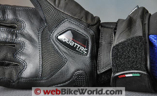 VQuattro Lazio Gloves Wrist Strap