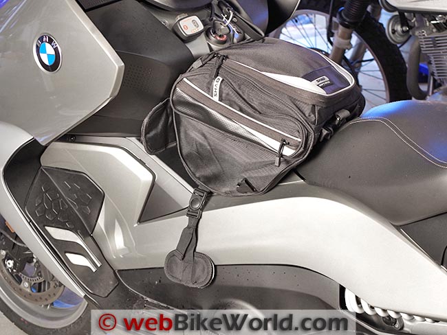 SHAD Tunnel Bag on BMW Scooter