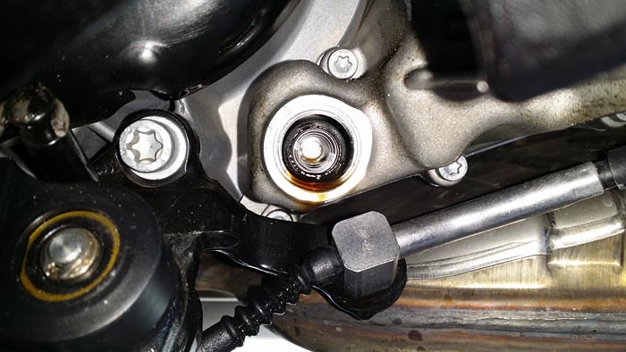 BMW Scooter Oil Filter Tube