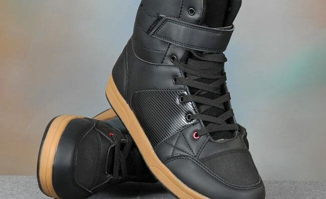 VQuattro Milano Paperboy Boots