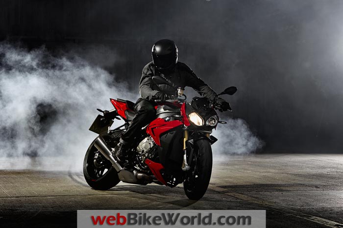 BMW S 1000 R Burnout