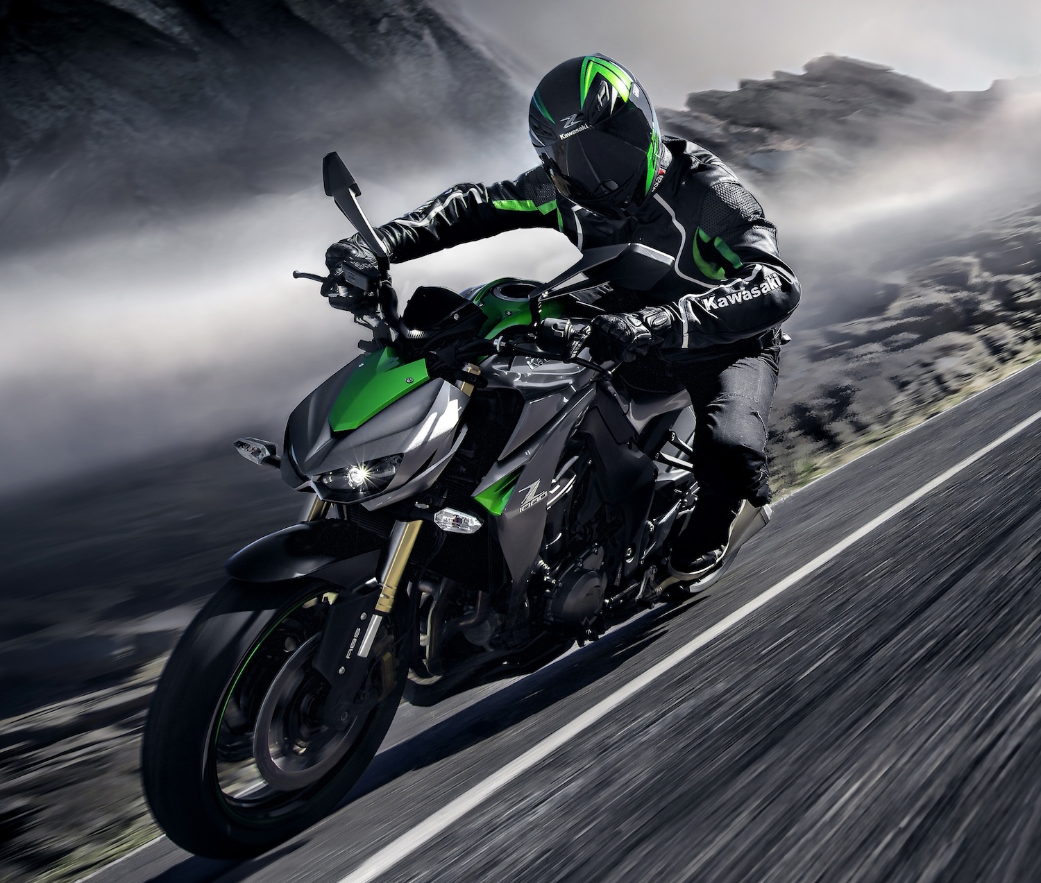 Kawasaki adds two 2014 sports tourer models webBikeWorld