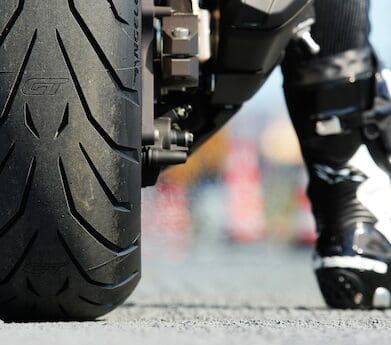 tyre pressures Emergency braking - tyre noise motorcycle safety