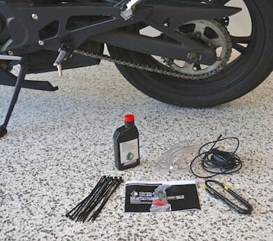 Camelion chain oiler