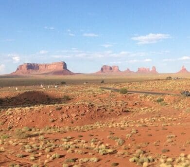 Monument Valley - road to sturgis