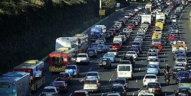 Melbourne roads lane filtering more often congestion promote