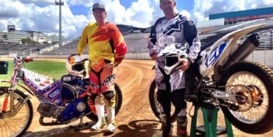 Jason Crump and Troy Bayliss will race at Moto Expo - Australia Day slide