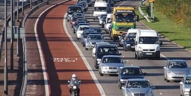 Bus Lane rider - helmet cam - lane filtering tinted visor